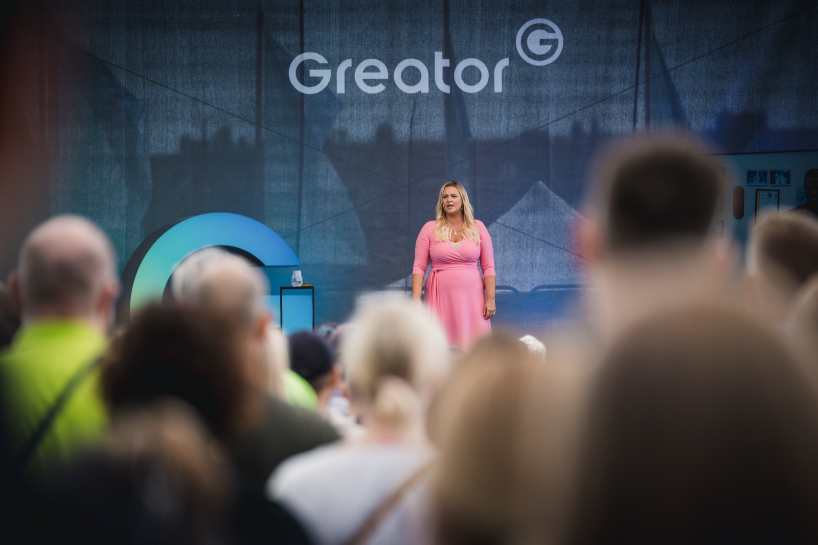 Yvonne Schönau live beim Greator Festival